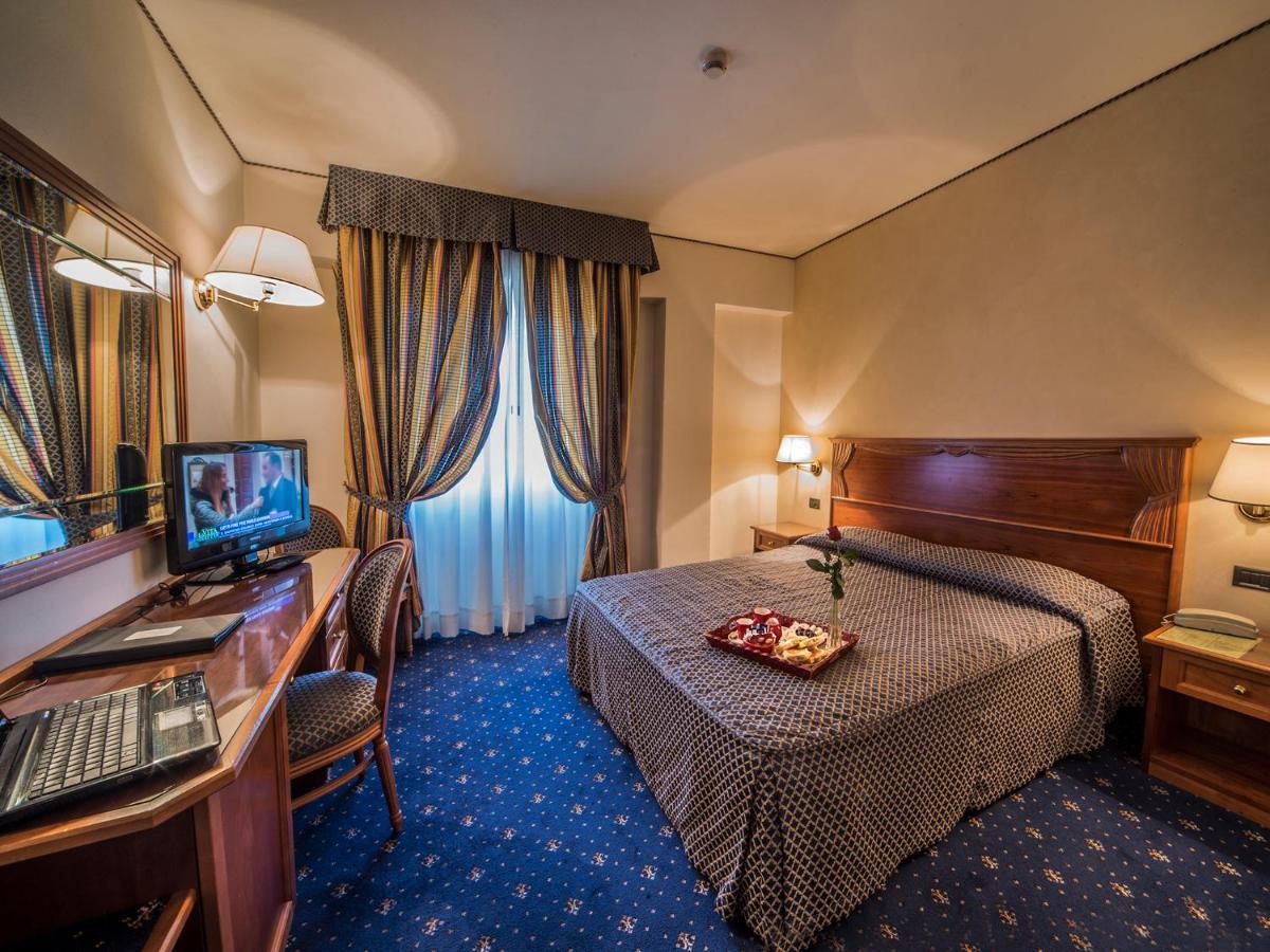 Hotel Valdarno Montevarchi Bagian luar foto