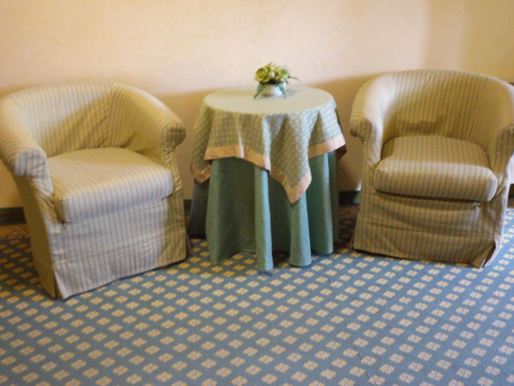 Hotel Valdarno Montevarchi Bagian luar foto