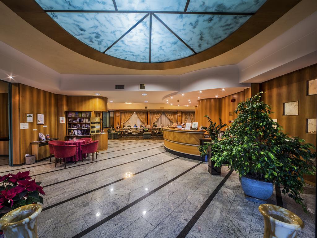 Hotel Valdarno Montevarchi Bagian luar foto